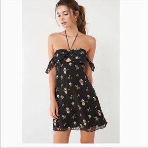 NWT Urban Outfitters Off-Shoulder Floral Dress